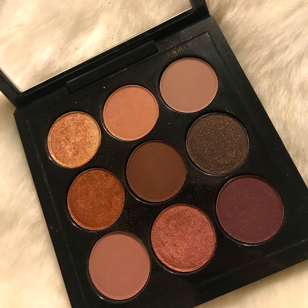 MAC burgundy x 9 pallet